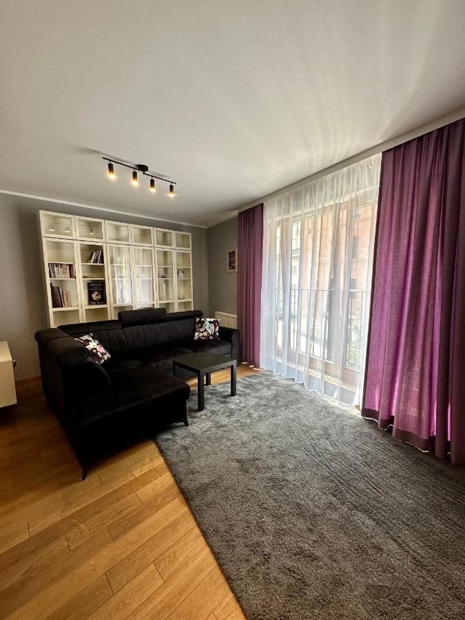 Apartamento Browar Lubicz- 5Min Walk To The Old Town, Garage Cracovia Exterior foto